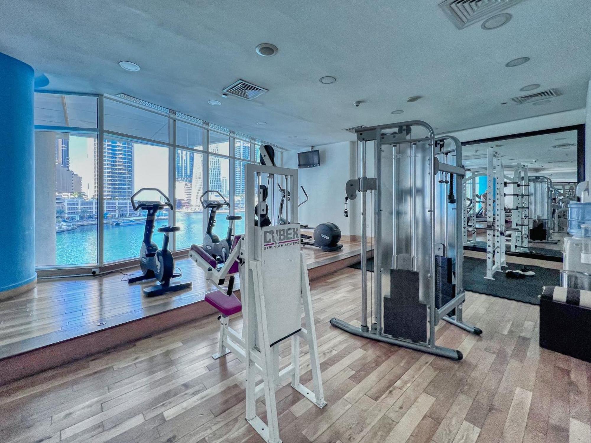 The Smart Concierge - Marinascape Oceanic Apartment