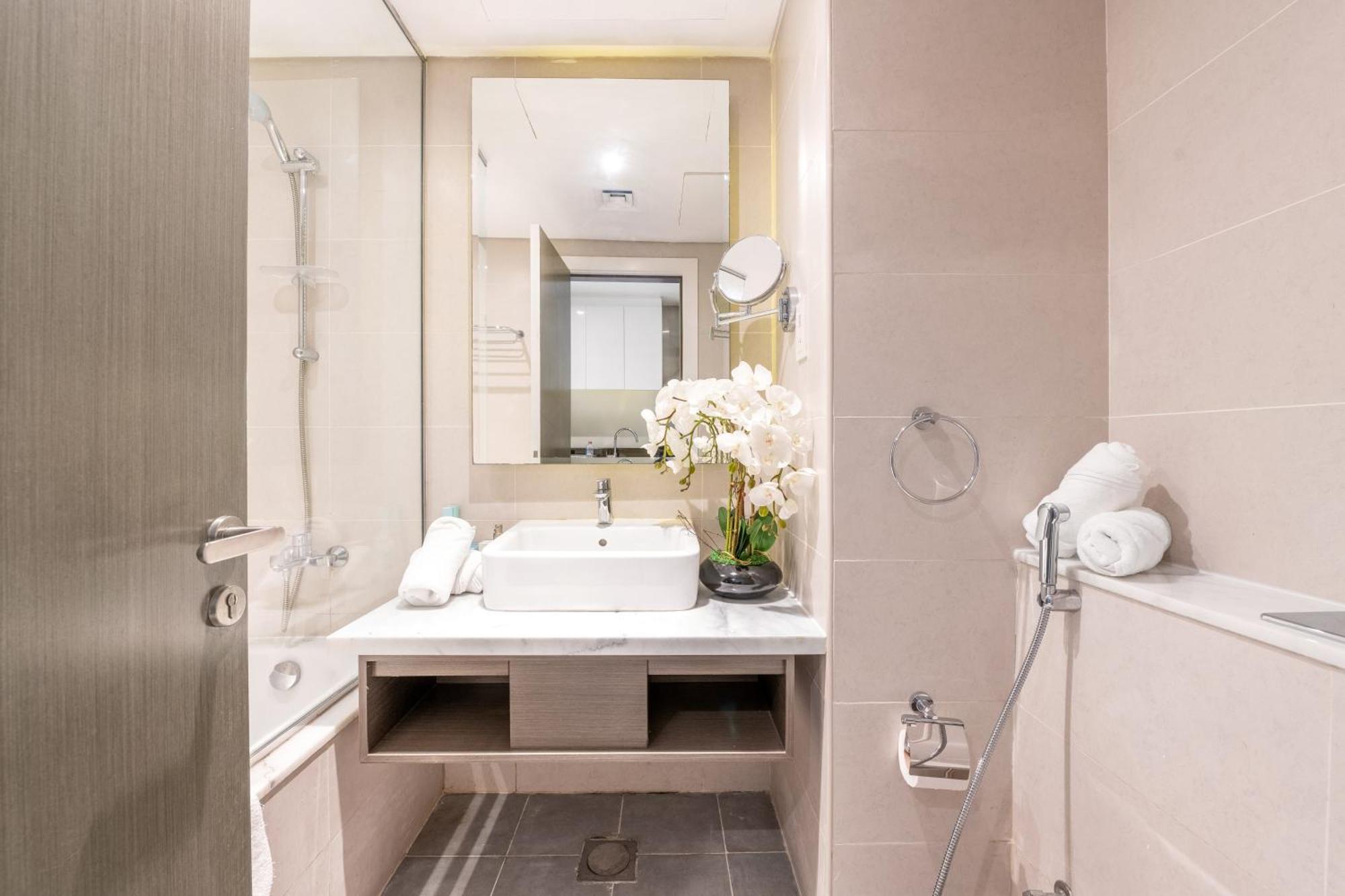 Downtown Ultra Luxury - Studio - 5 Star Facilities- 15 Min Walk To Fountain Apartamento *