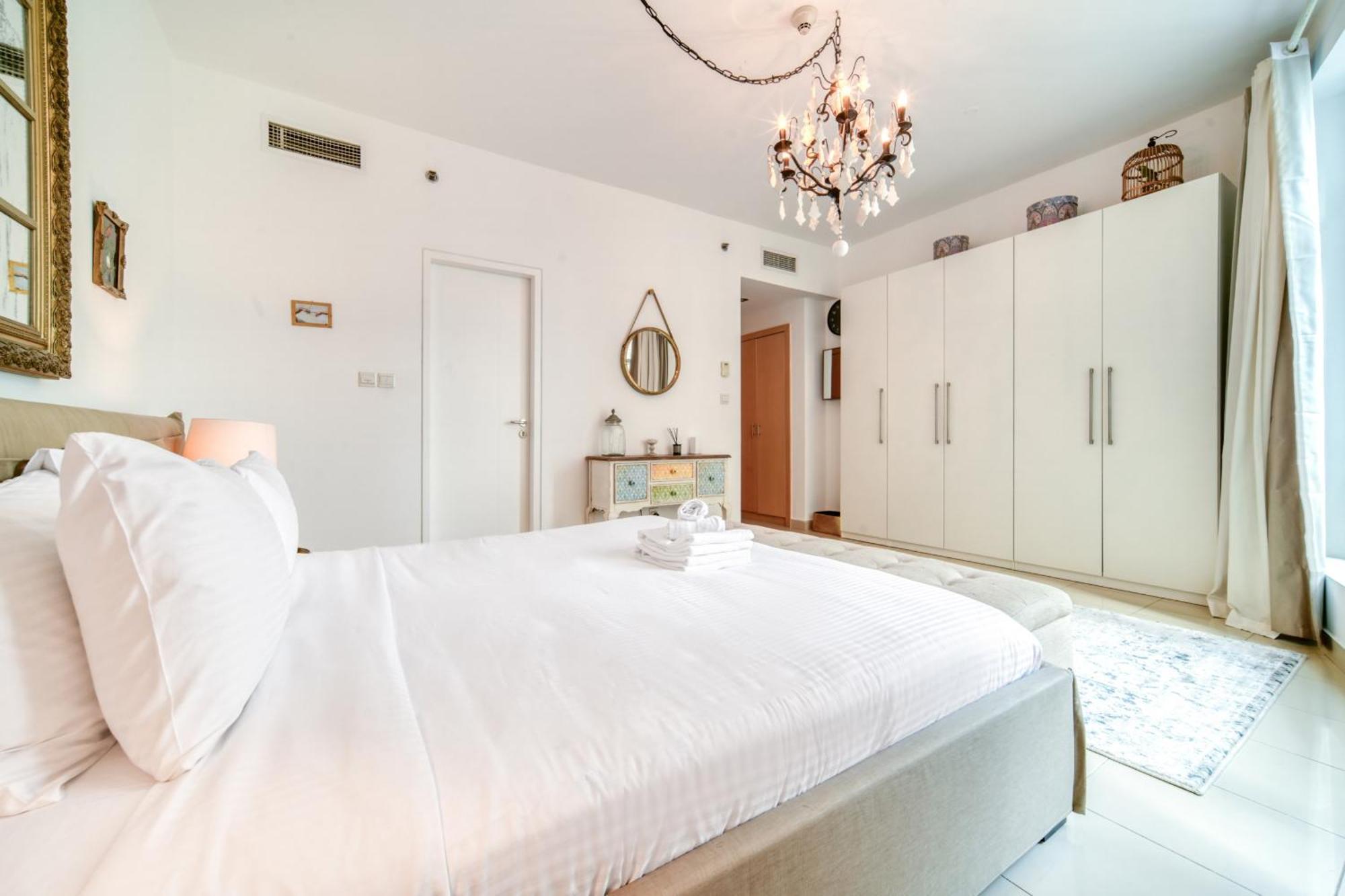 Fairfield Tower, Park Island, Marina - Mint Apartment Dubai