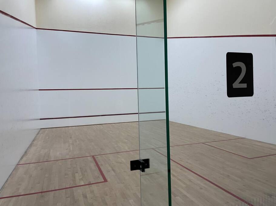 Ultimate / 5 Min Walk From Mall / 5 People / Downtown Boulevard Dubai