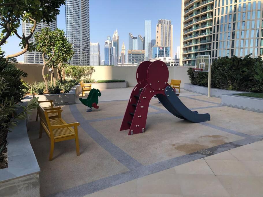 Ultimate / 5 Min Walk From Mall / 5 People / Downtown Boulevard