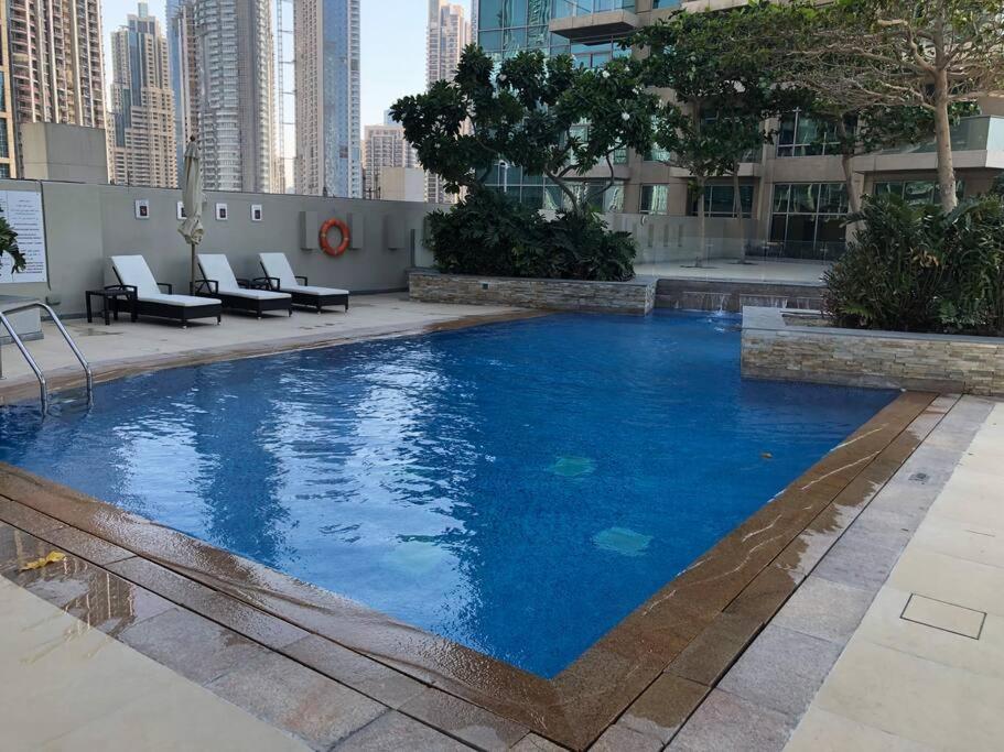 Ultimate / 5 Min Walk From Mall / 5 People / Downtown Boulevard Apartment