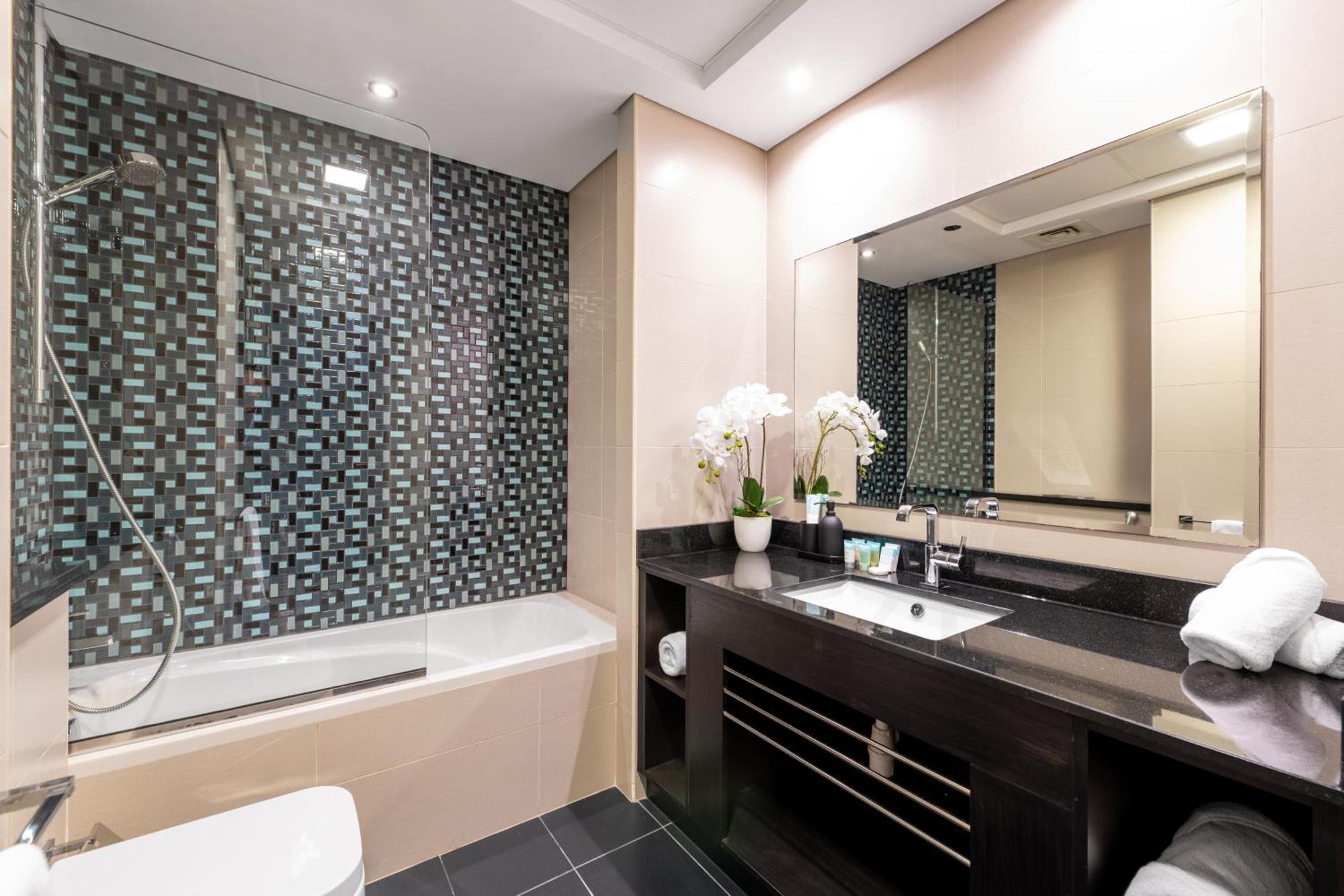 Apartment Luxury Iconic Cayan Tower - Free 5 Star Access! *