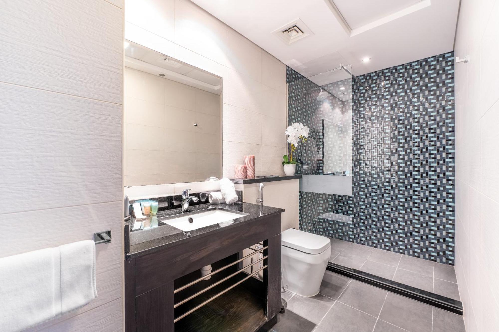 Luxury Iconic Cayan Tower - Free 5 Star Access! Apartment Dubai