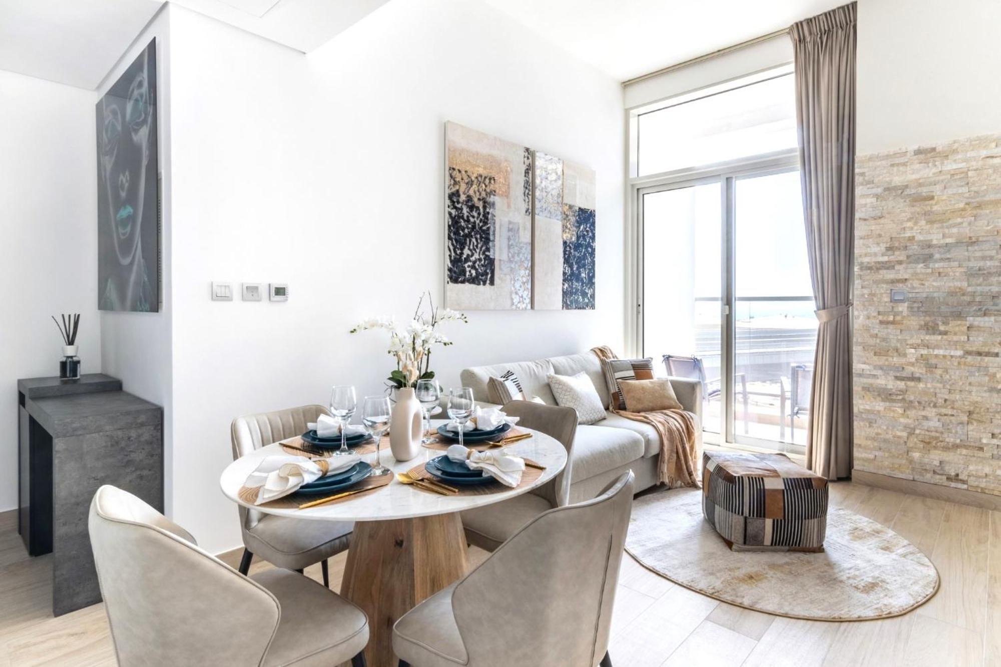 Apartment Exquisite 1 Bdr In The Heart Of Marina- One Tower Dubai