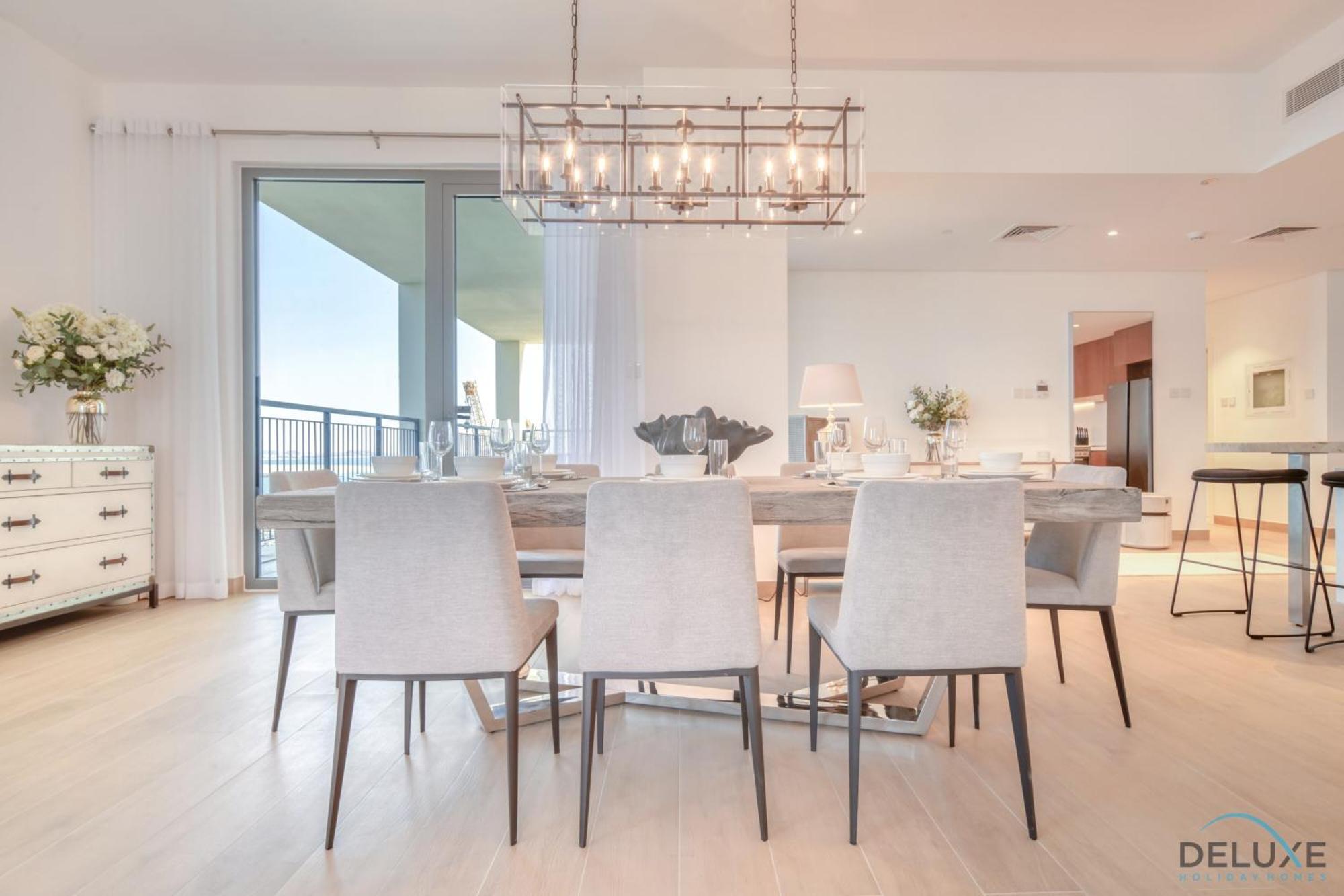 Peaceful 4br Penthouse With Assistant At Le Pont Jumeirah By Deluxe Homes