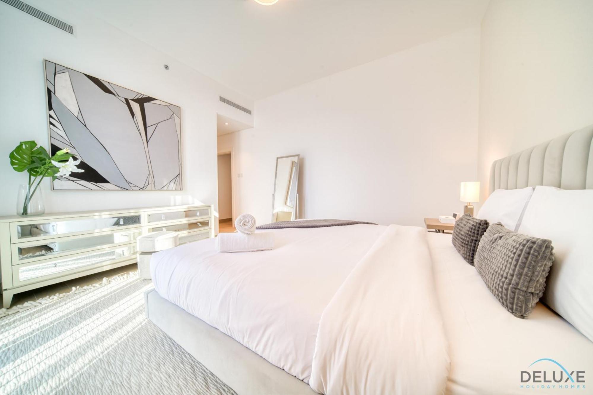 Peaceful 4br Penthouse With Assistant At Le Pont Jumeirah By Deluxe Homes Apartment