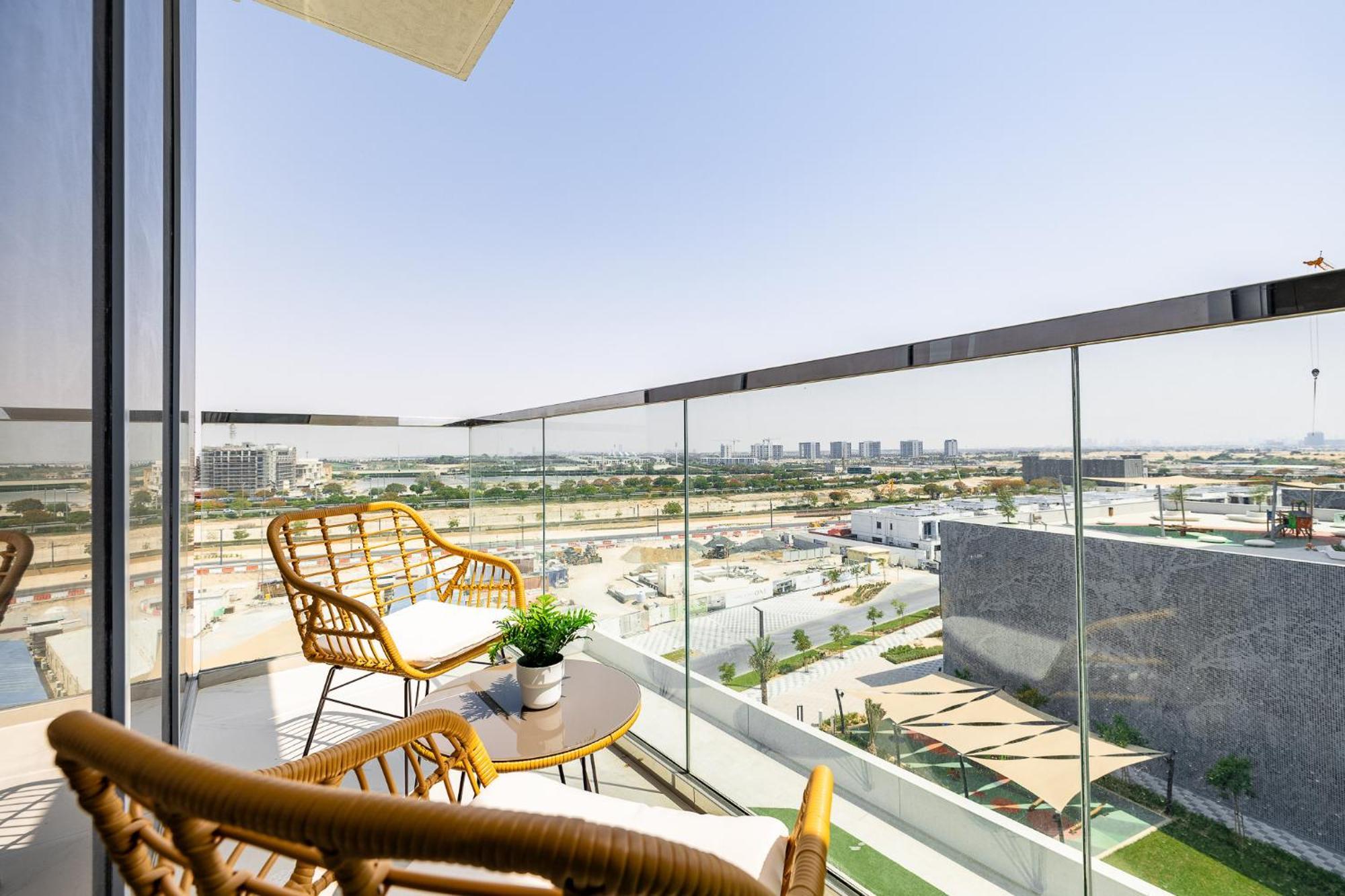 Apartment Fully Furnished I Lagoons View I District One *