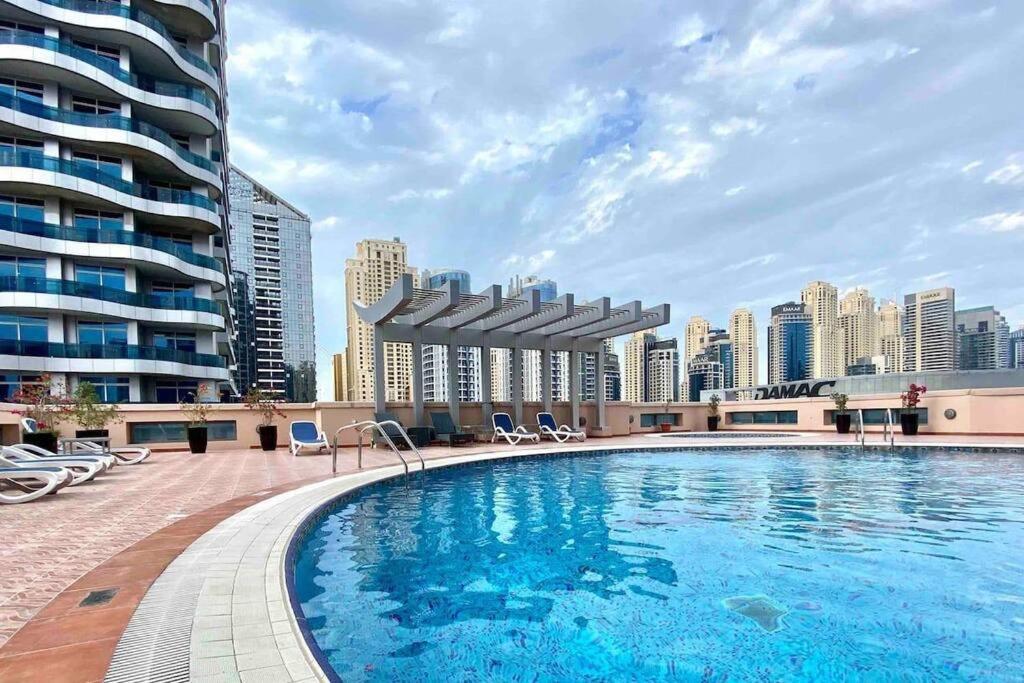 Luxury 1 Bedroom With Sea View Apartment *
