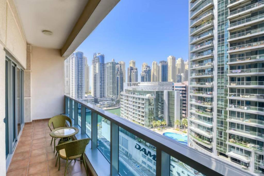 Apartment Luxury 1 Bedroom With Sea View Dubai
