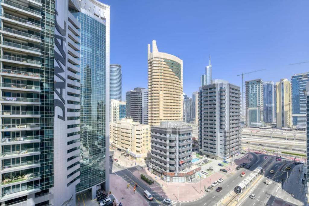 Luxury 1 Bedroom With Sea View * Dubai