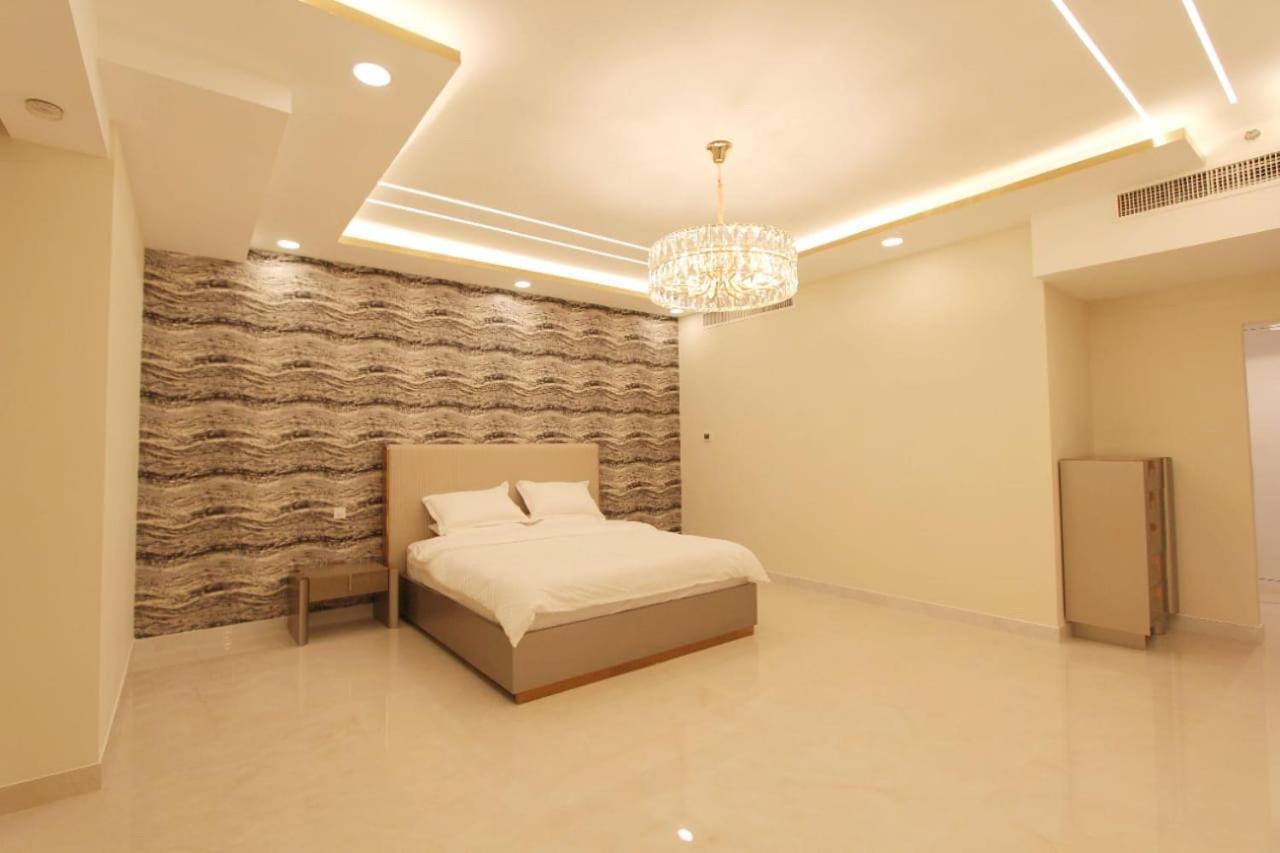 Apartment Usmans 5 Bedroom At Jbr Walk Rimal On The 2750 Sft Huge