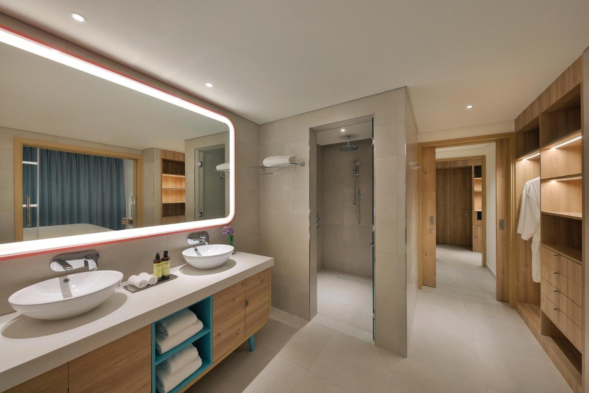 Nh Collection The Palm Hotel