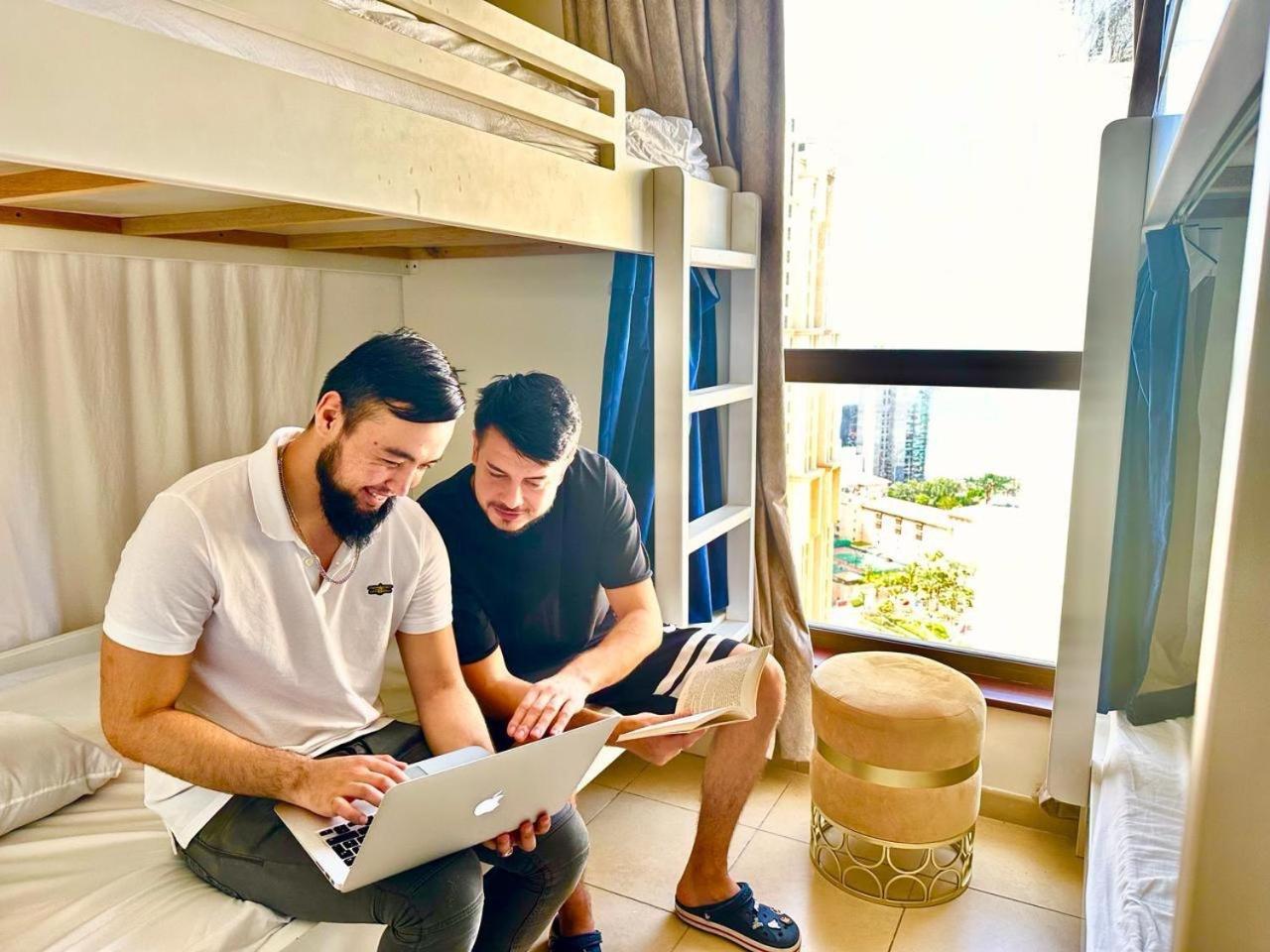 Hostel Travel Hub Premium Dubai