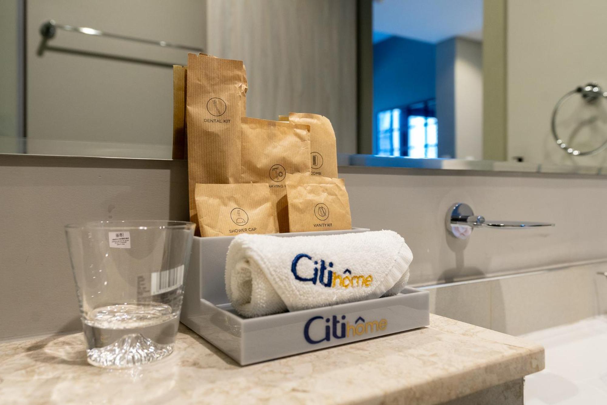 Citihome -1br With Balcony & Pool View In Zada Tower * Dubai