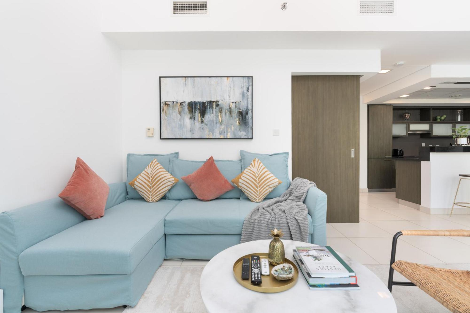 Ultimate / 5 Min Walk From Mall / 5 People / Downtown Boulevard