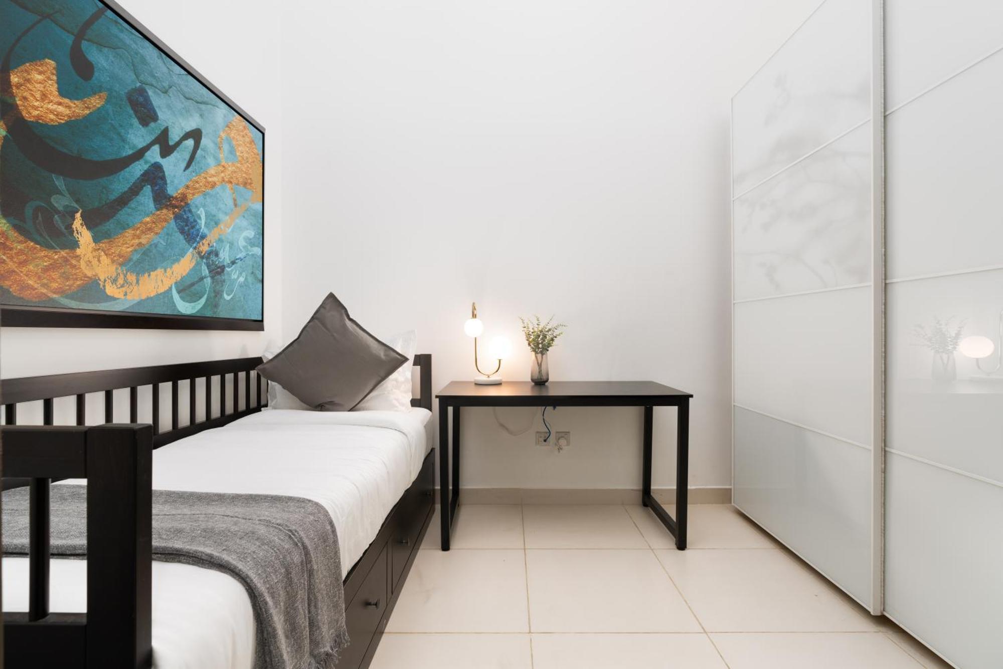 Ultimate / 5 Min Walk From Mall / 5 People / Downtown Boulevard Apartment