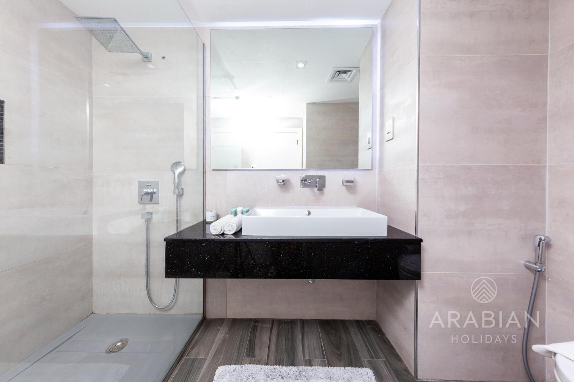 Fantastic Offer! Beautifully Upgraded - Jbr Apartment *