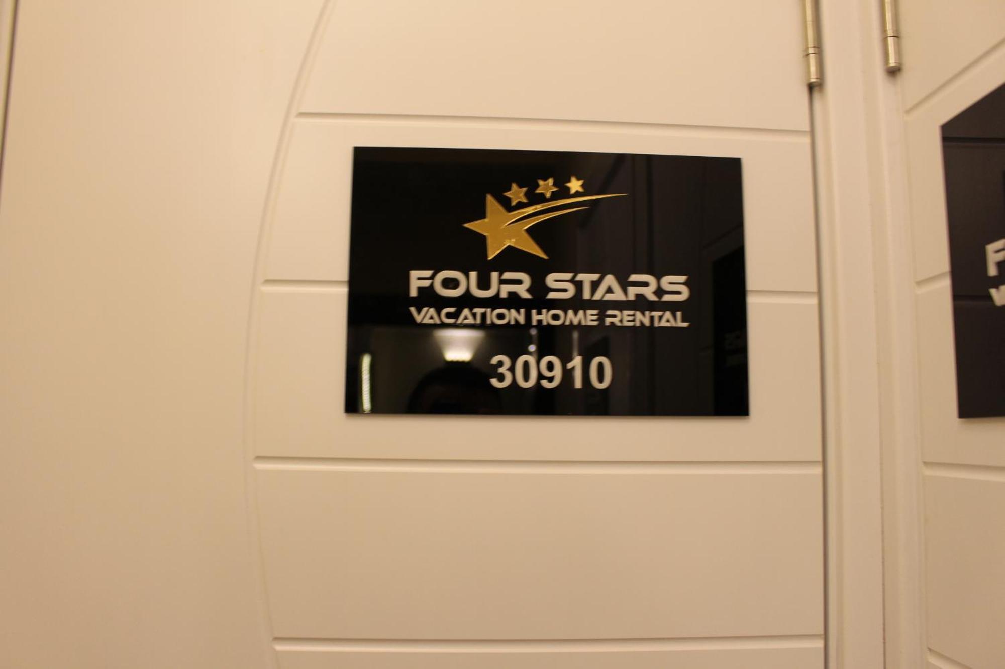 Four Stars Hostel
