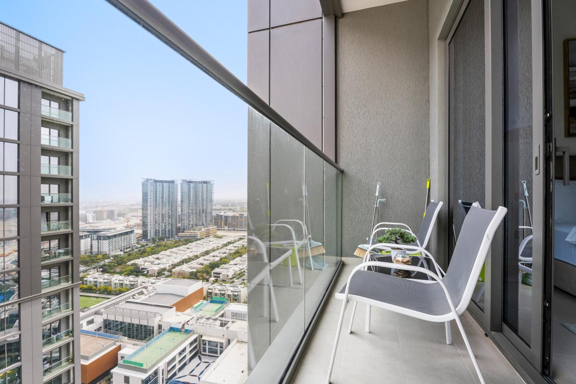 Cozy 1 Bedroom In Sobha Creek Vista Dubai