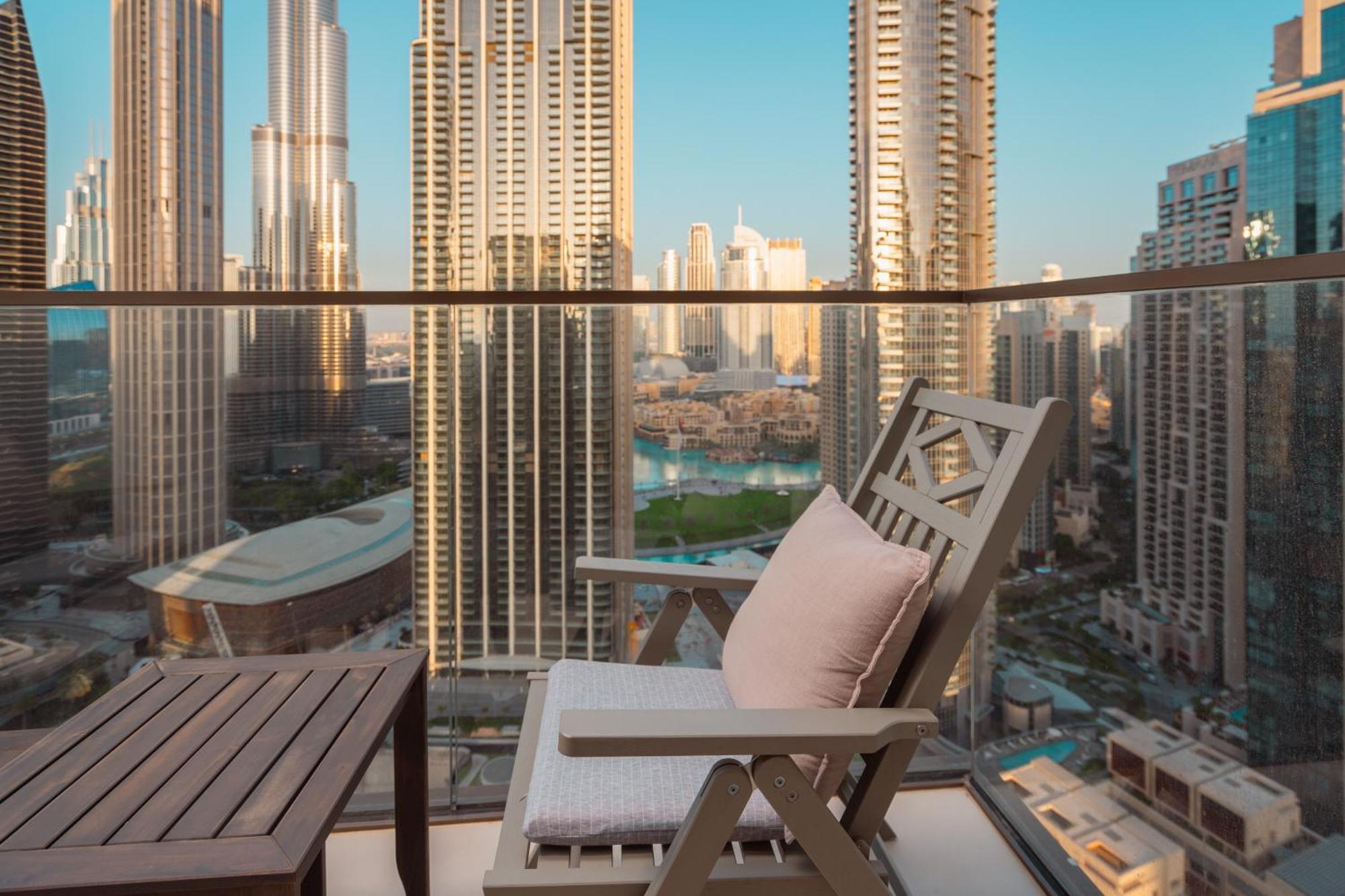 Prime Retreats @ Burj Crown By Emaar, Downtown * Dubai