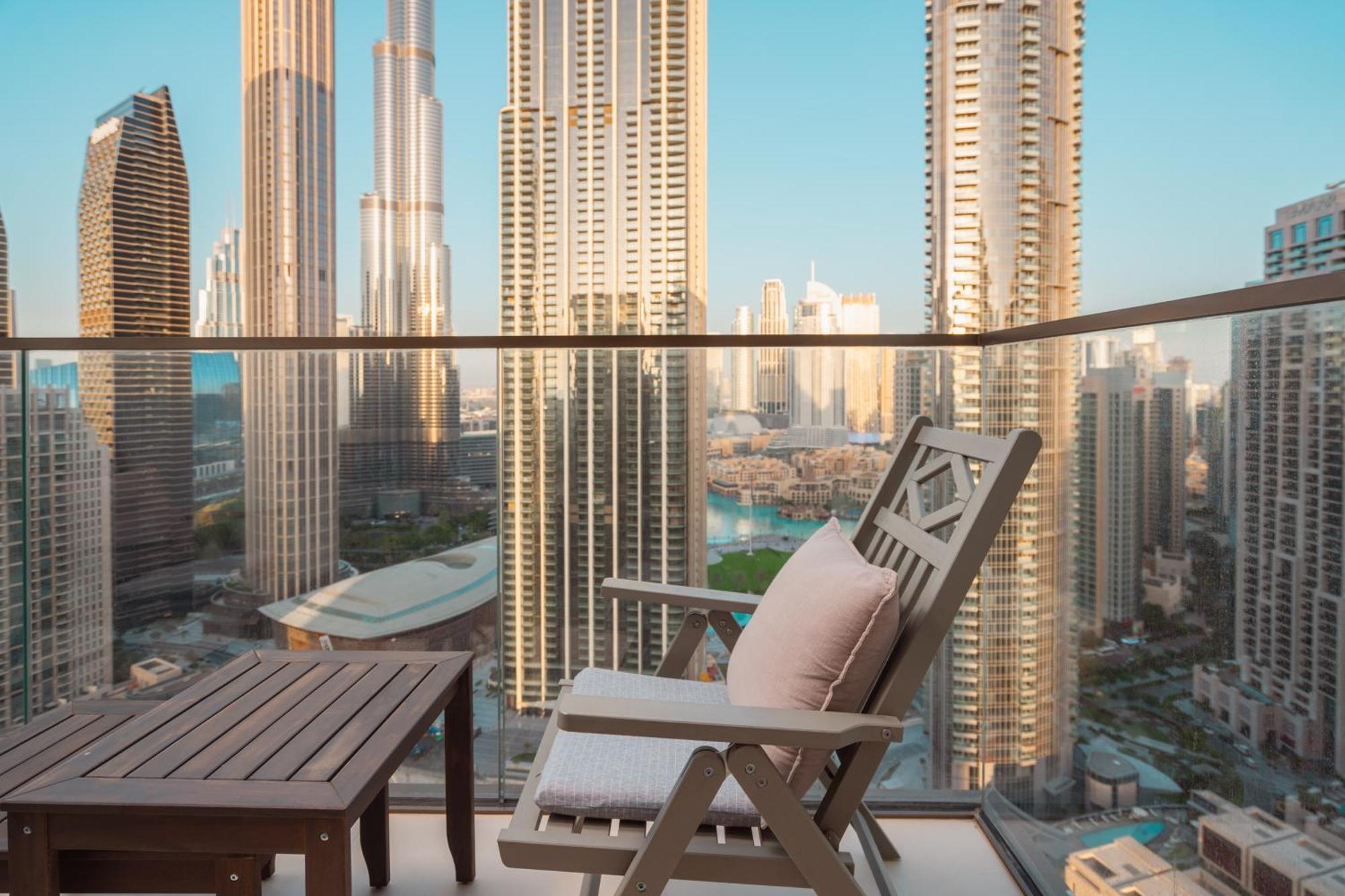 Prime Retreats @ Burj Crown By Emaar, Downtown *