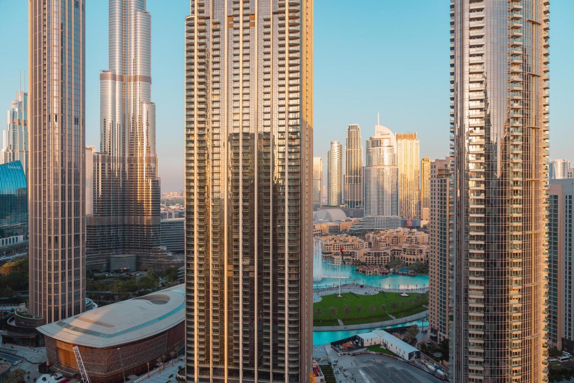Prime Retreats @ Burj Crown By Emaar, Downtown *