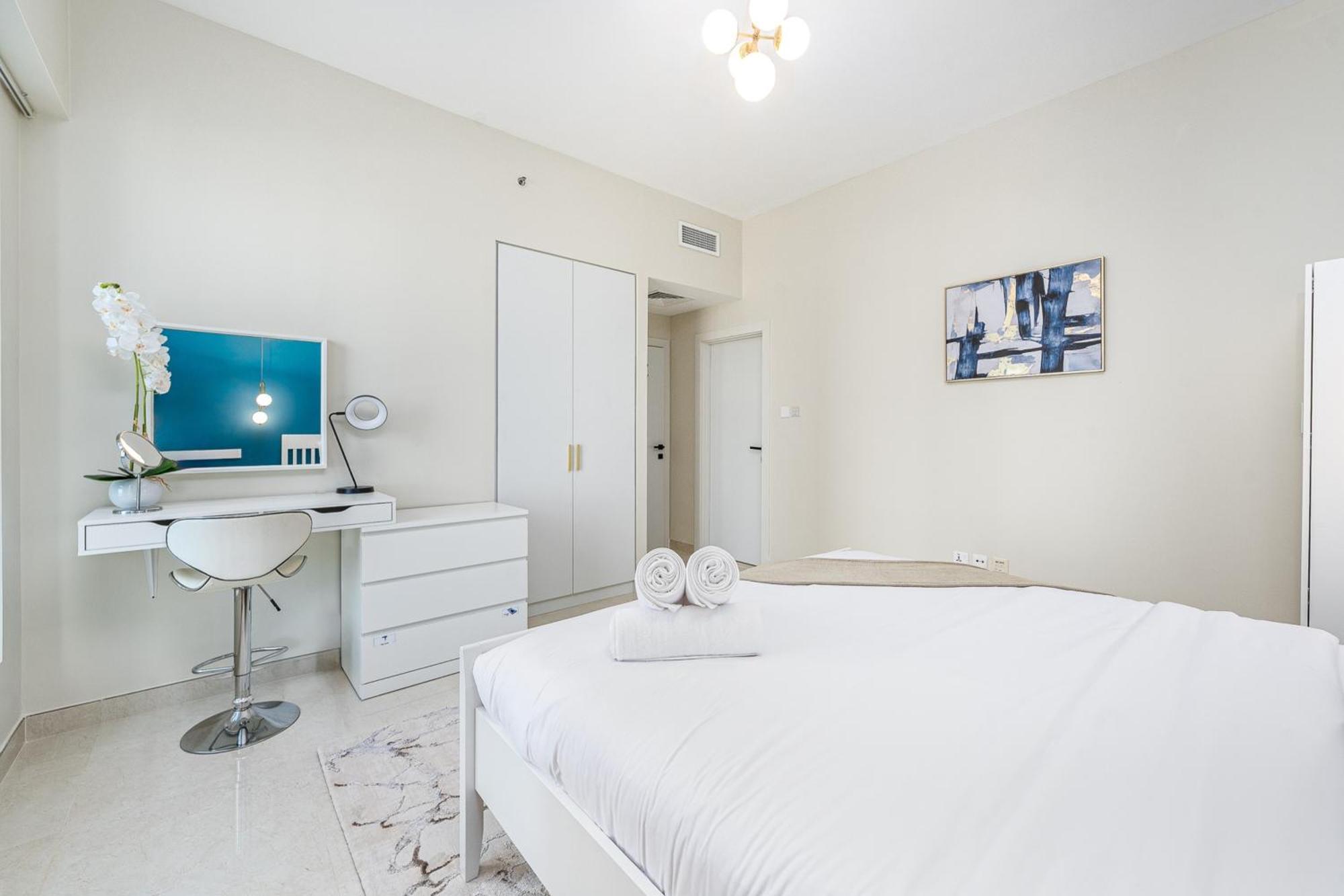 Vibrant 1br At Prime Location Marina By Deluxe Homes Apartment