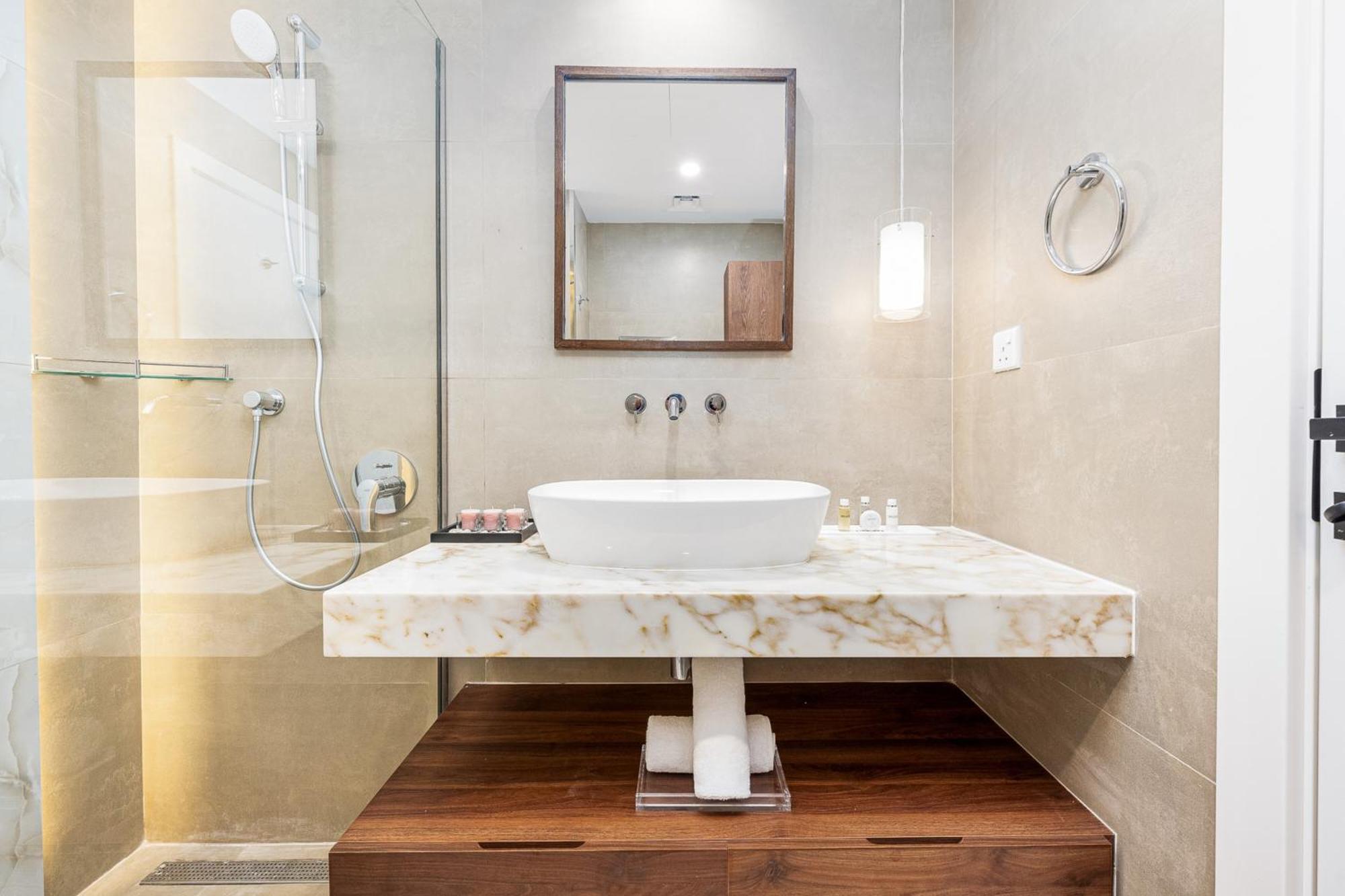 Vibrant 1br At Prime Location Marina By Deluxe Homes Apartment Dubai