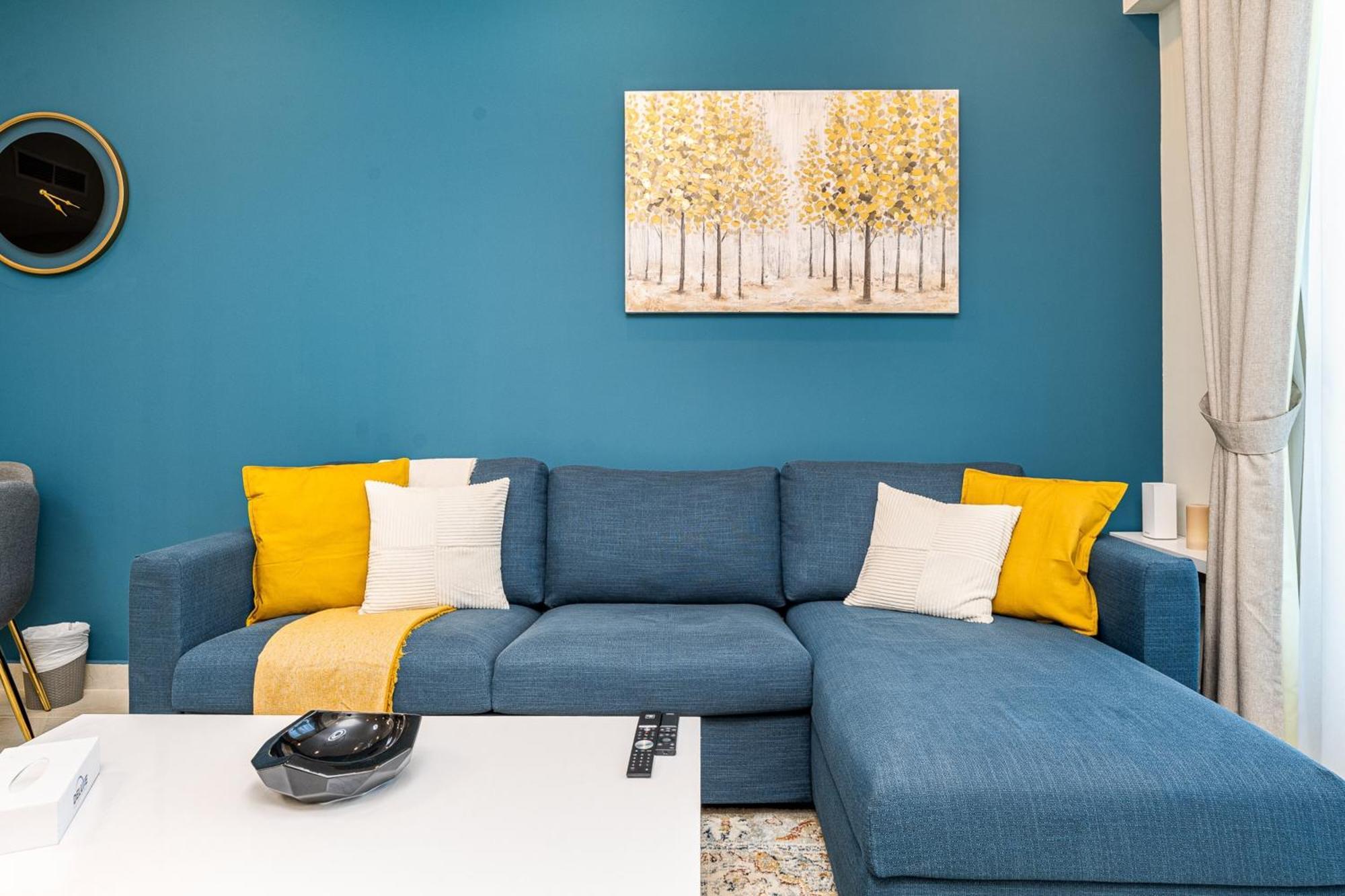 Apartment Vibrant 1br At Prime Location Marina By Deluxe Homes Dubai