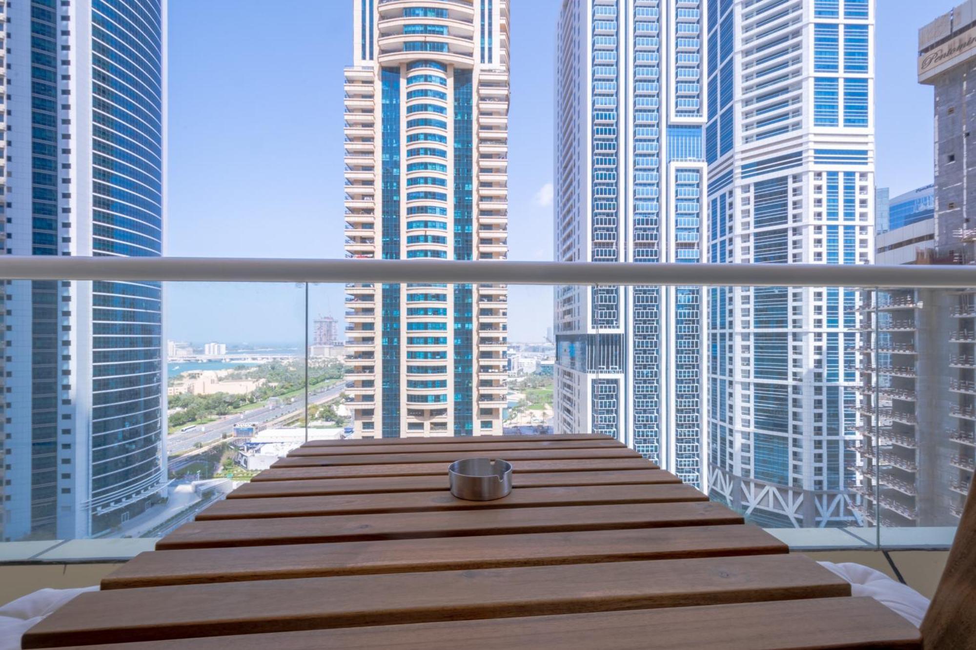 Vibrant 1br At Prime Location Marina By Deluxe Homes Apartment