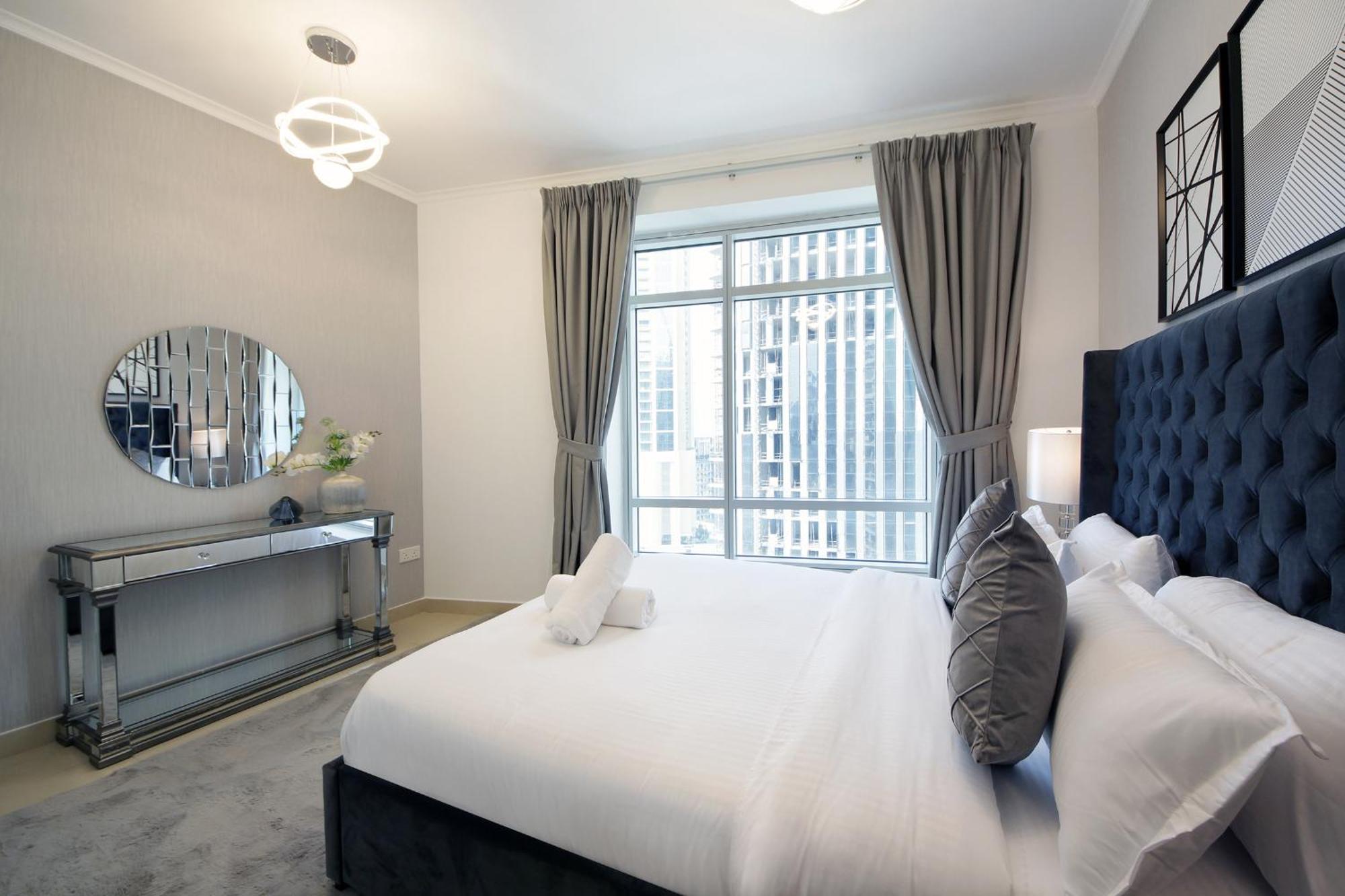 Daire Stylish 2 Bedroom With Stunning Downtown View - Burj Views Tower East *