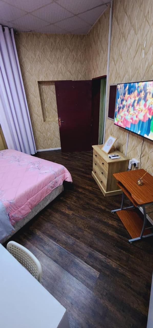 Apartment Modern Comfort - Alghurair Mall
