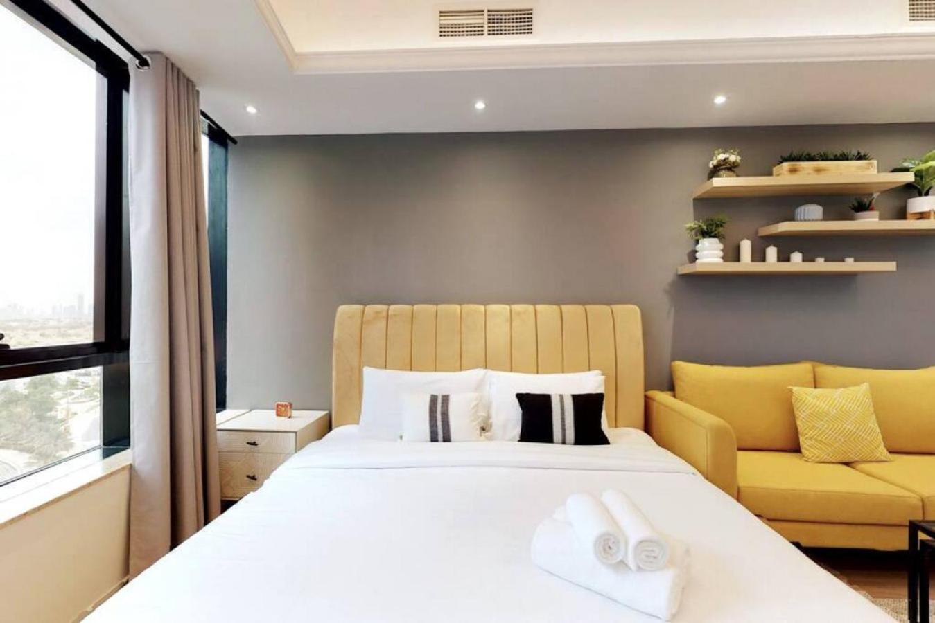 Large And Trendy - - Jlt Dubai