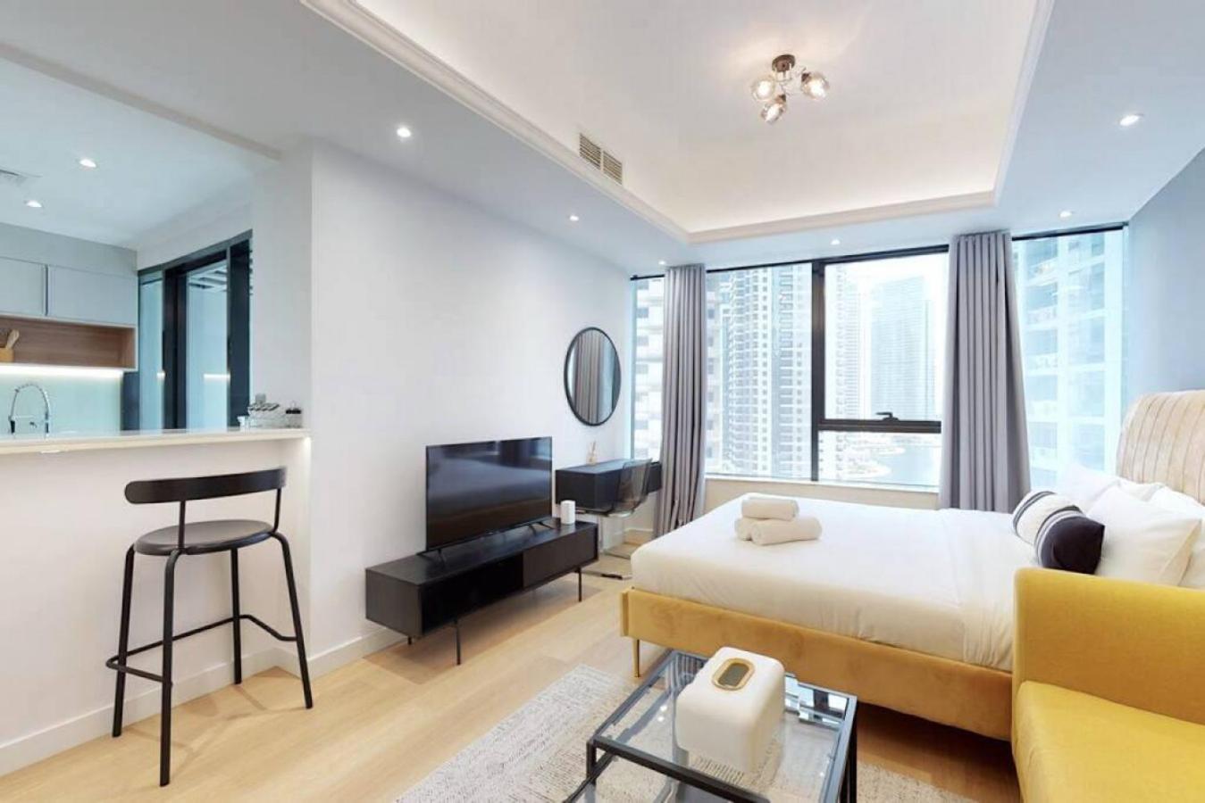 Large And Trendy - - Jlt Apartment *