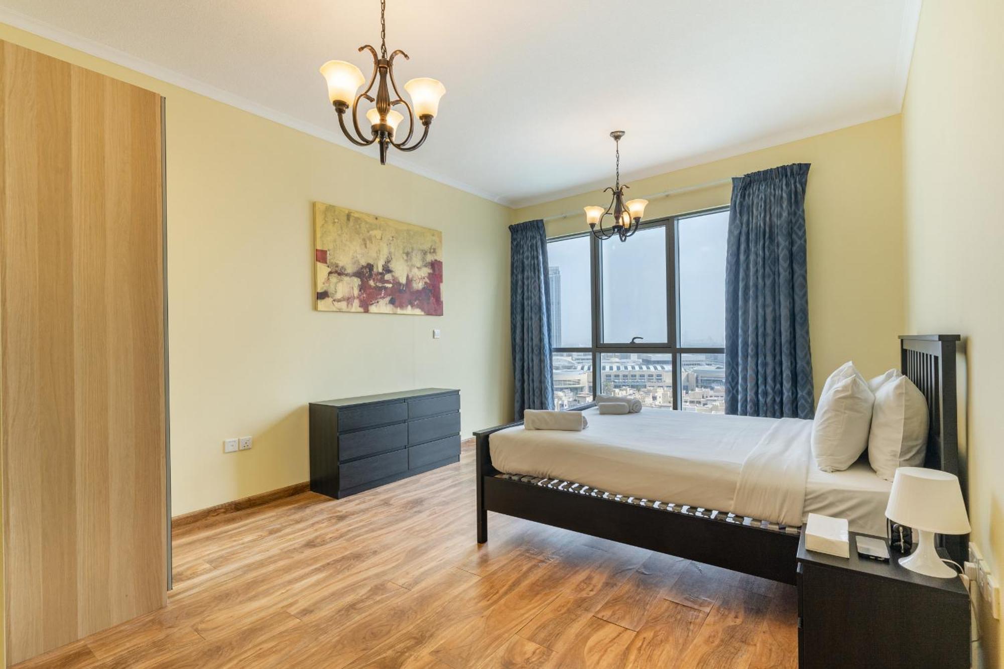 2br In The With Fireworks View,near Mall - Allsopp&allsopp Dubai