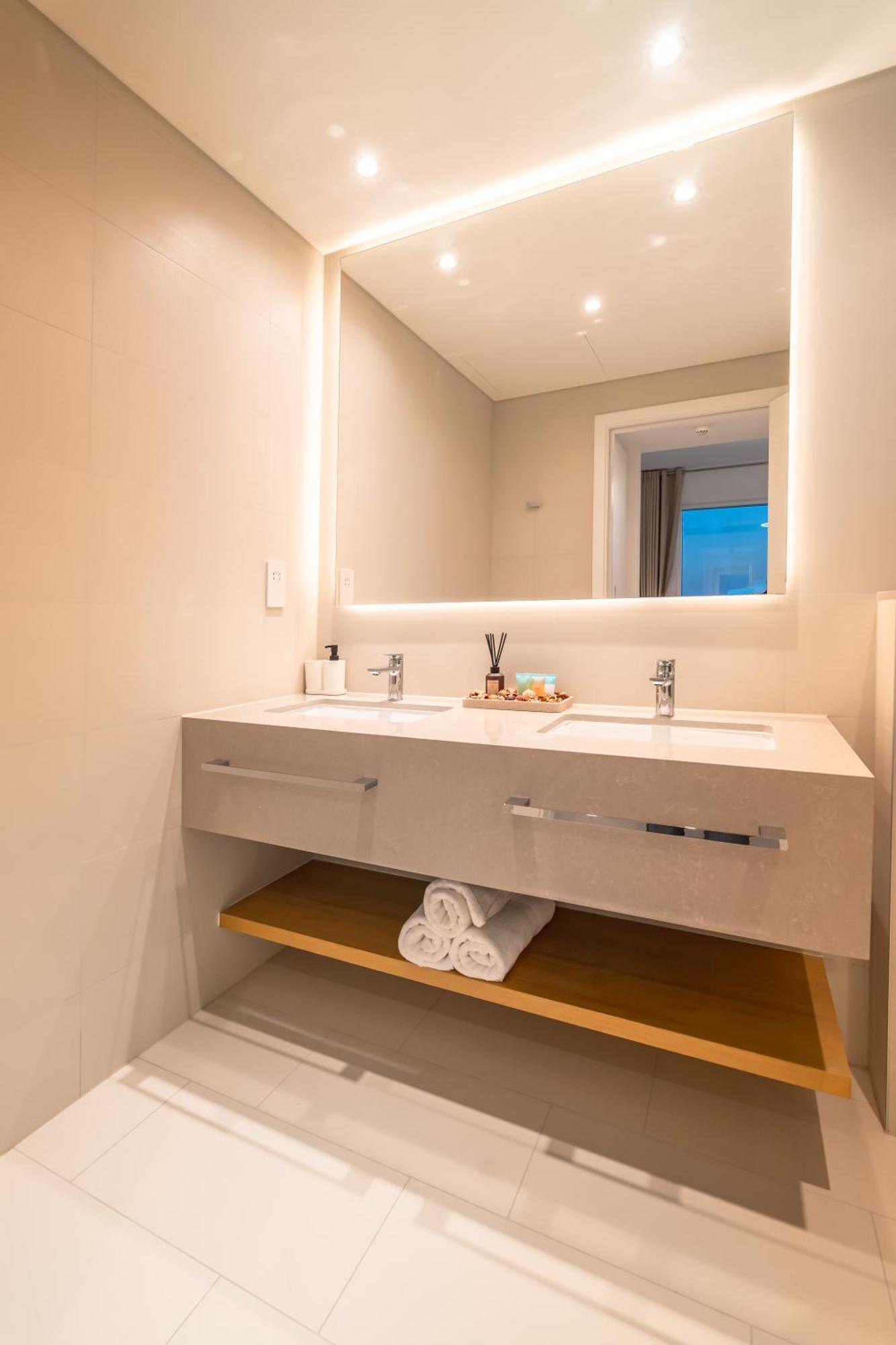 Magical Jbr With Private Access!