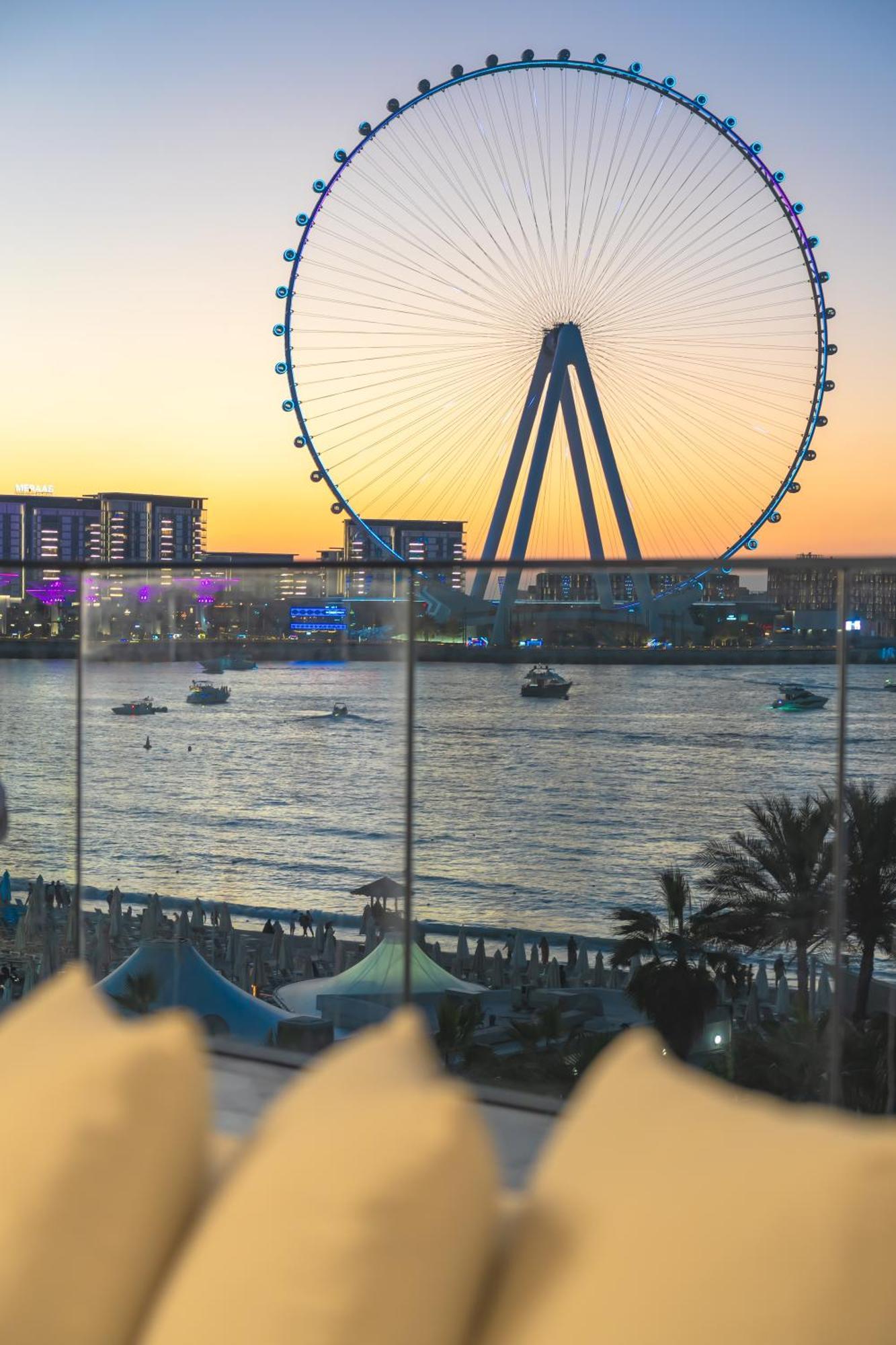 Magical Jbr With Private Access! Apartment