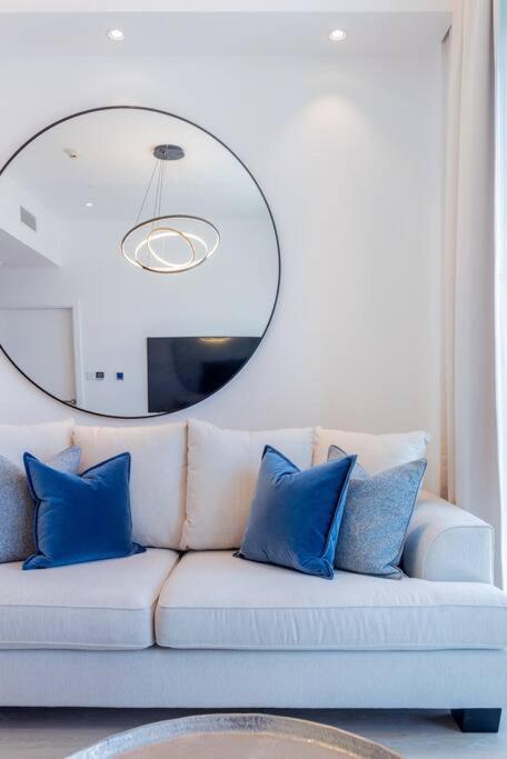 First Class 1br High Floor With Magical View Dubai