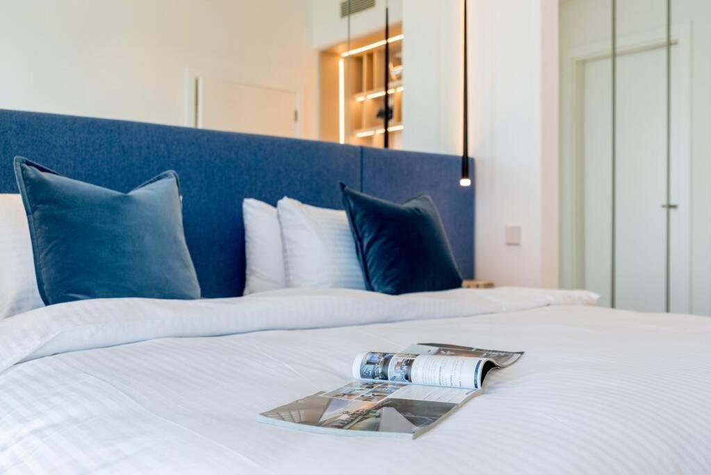 Apartment First Class 1br High Floor With Magical View Dubai