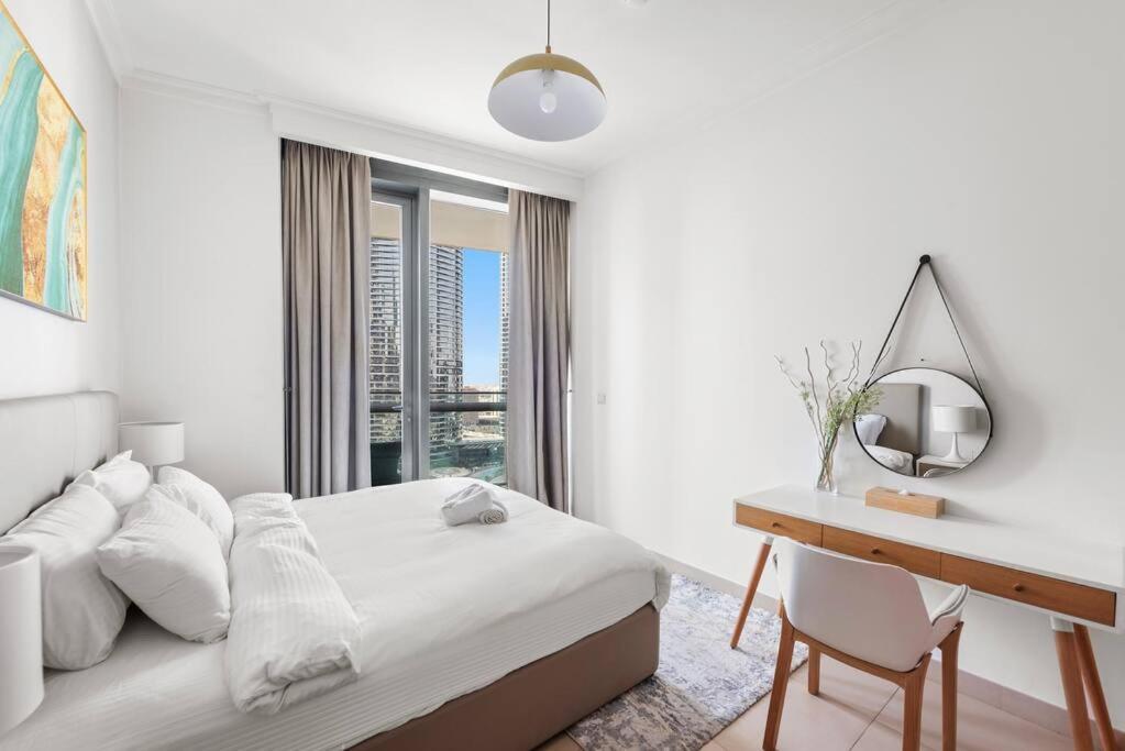 First Class 1br Beautifully Furnished Apartment Dubai