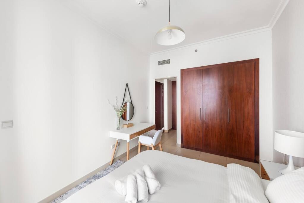 First Class 1br Beautifully Furnished Apartment
