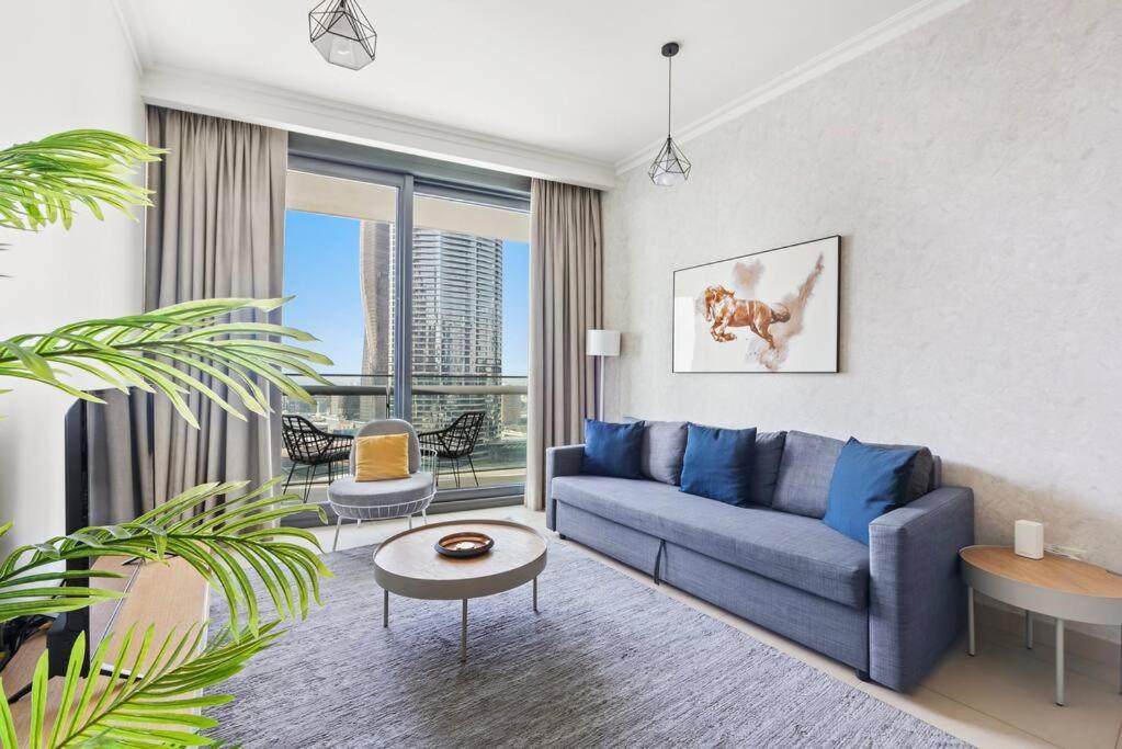 First Class 1br Beautifully Furnished *