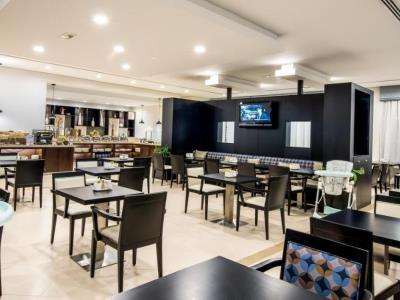 Express Dubai, Jumeirah By Ihg 3*
