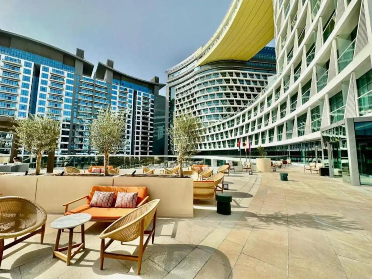 Seven Palm With Rooftop Infinity Pool Apartment