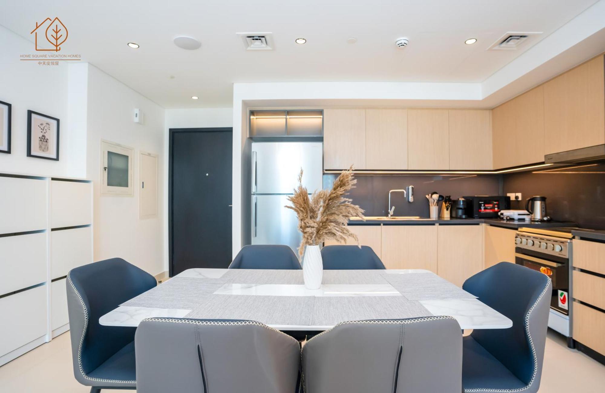 Family From High Floor Burj Khalifa Views 183bc-3 Apartment Dubai