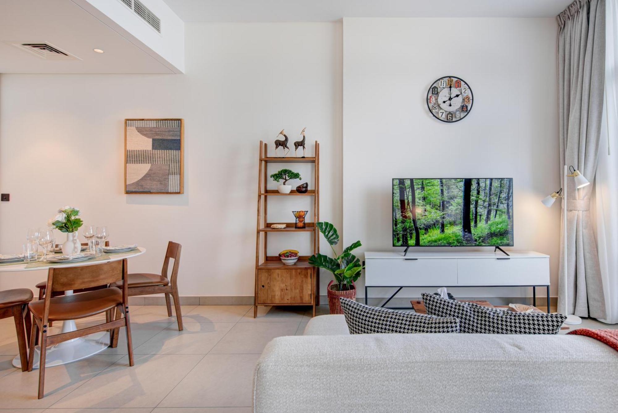Offer Get 2 Bedroom At Price Of 1 Bedroom Near Hills Mall Daire *