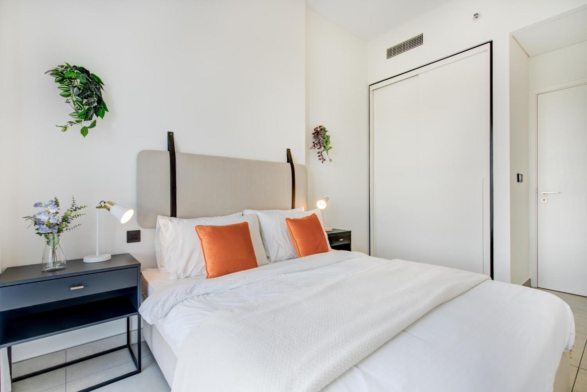Offer Get 2 Bedroom At Price Of 1 Bedroom Near Hills Mall Daire Dubai