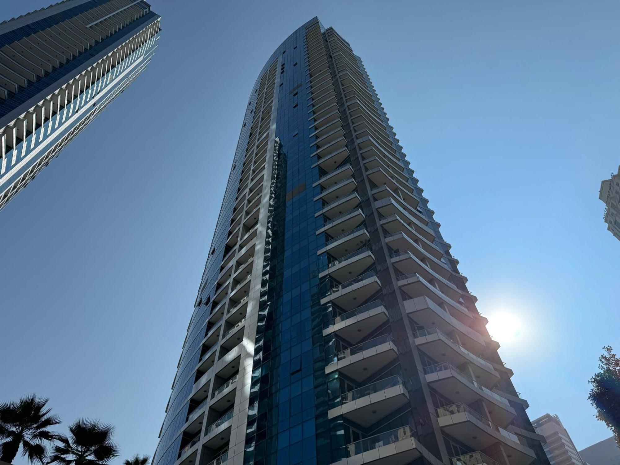 Elegant Marina & Sea View Studio In Bay Central Tower, Marina With Modern Gym & Pool, Steps To Jbr Beach & Metro