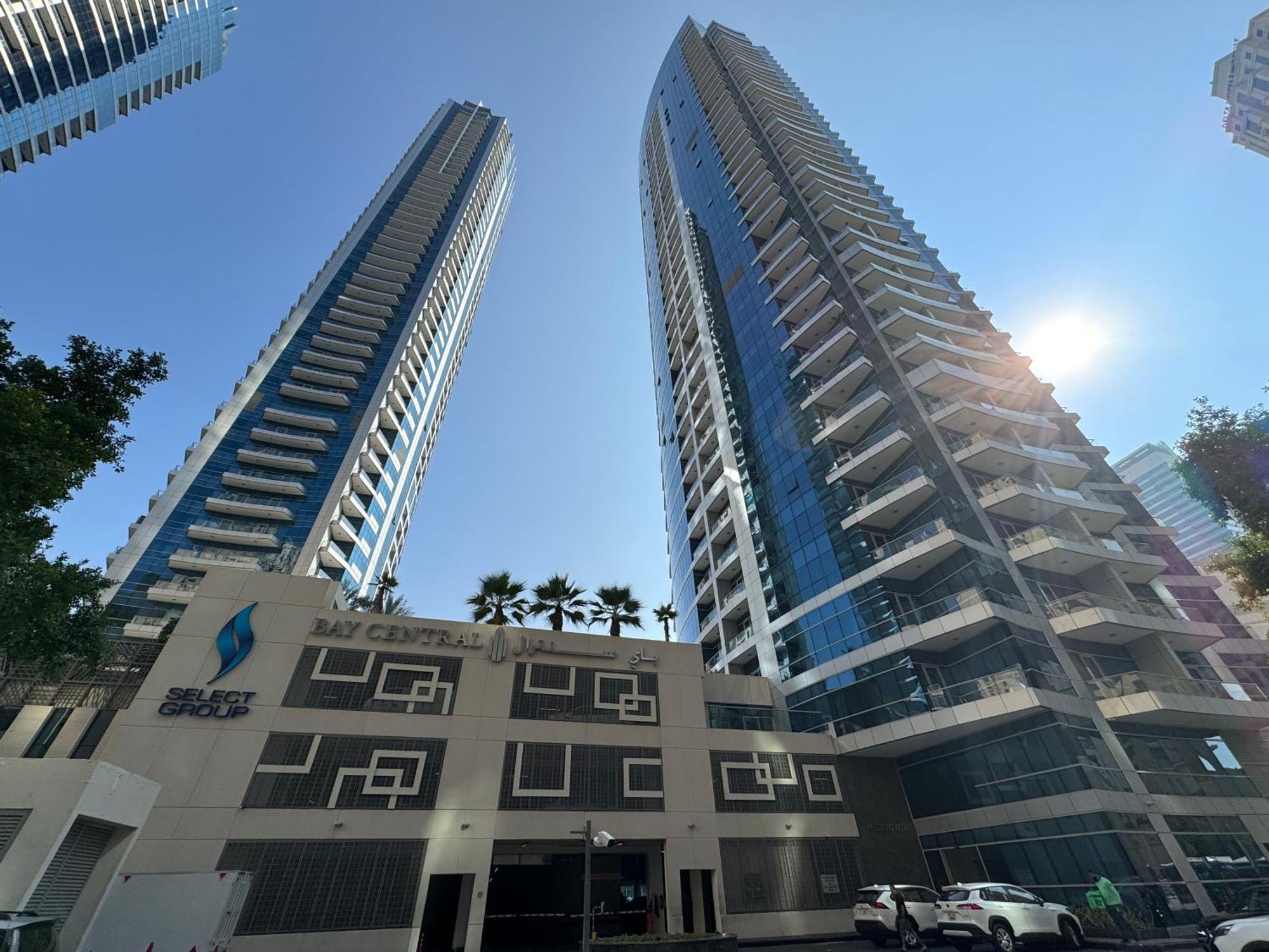 Elegant Marina & Sea View Studio In Bay Central Tower, Marina With Modern Gym & Pool, Steps To Jbr Beach & Metro Dubai